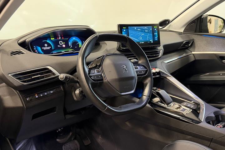 Sort Peugeot 3008 fra 2022