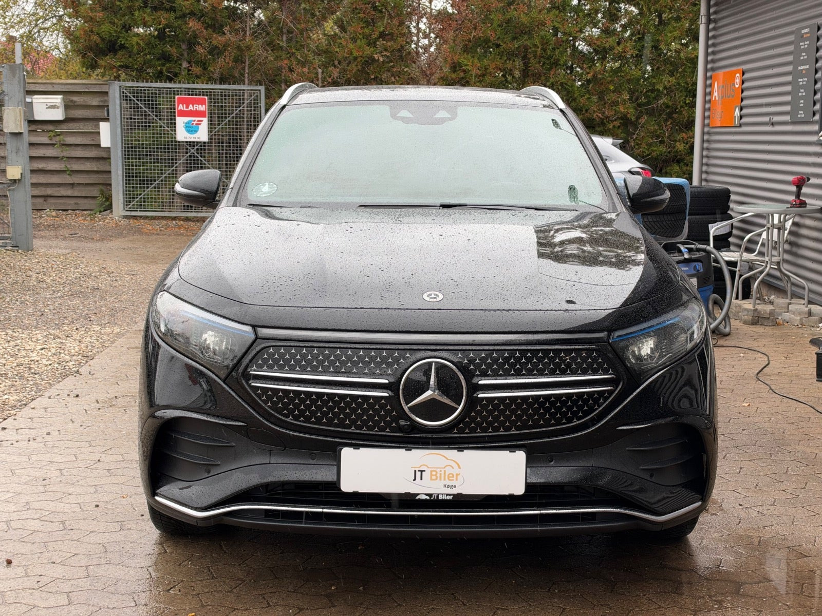 Sort Mercedes EQA250 fra 2021