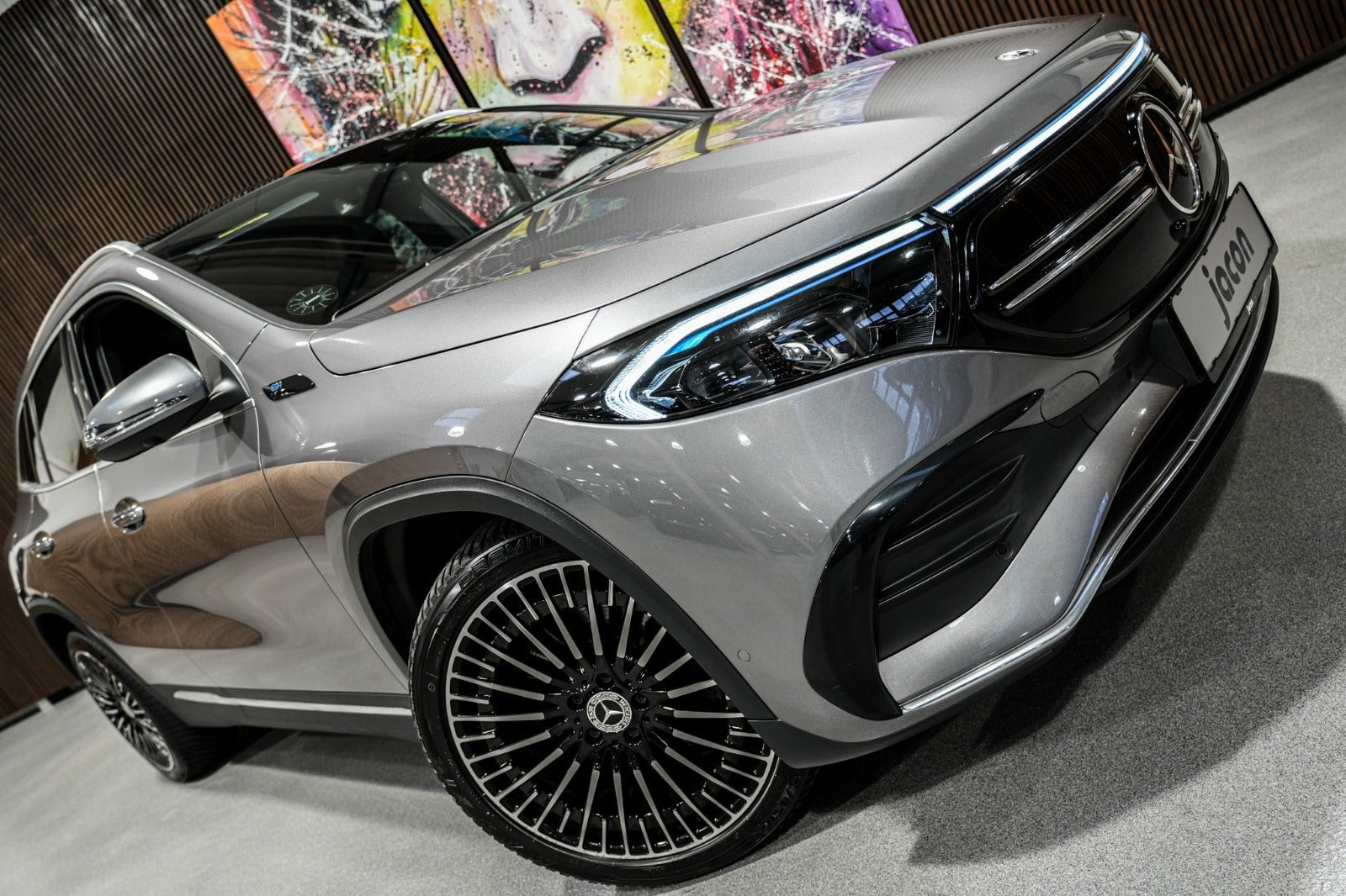 Grå Mercedes EQA250 fra 2021
