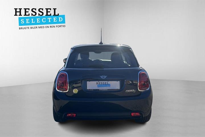 Sort Mini Cooper SE fra 2022