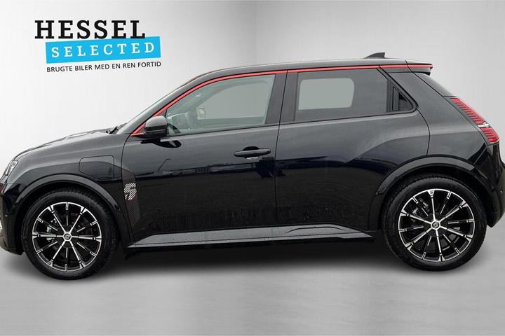 Sort Renault 5 E-Tech fra 2026