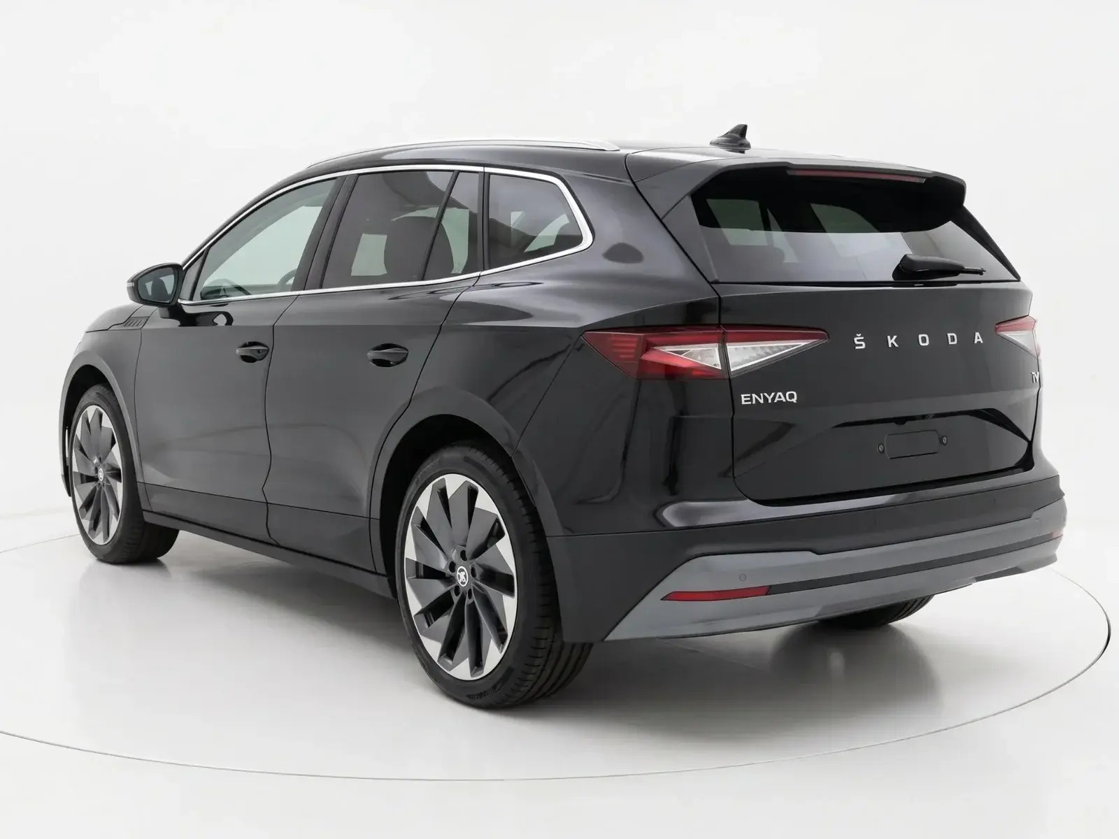 Sort Skoda Enyaq fra 2021