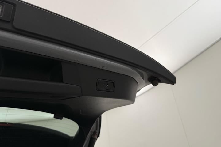 Grå VW ID.4 fra 2023