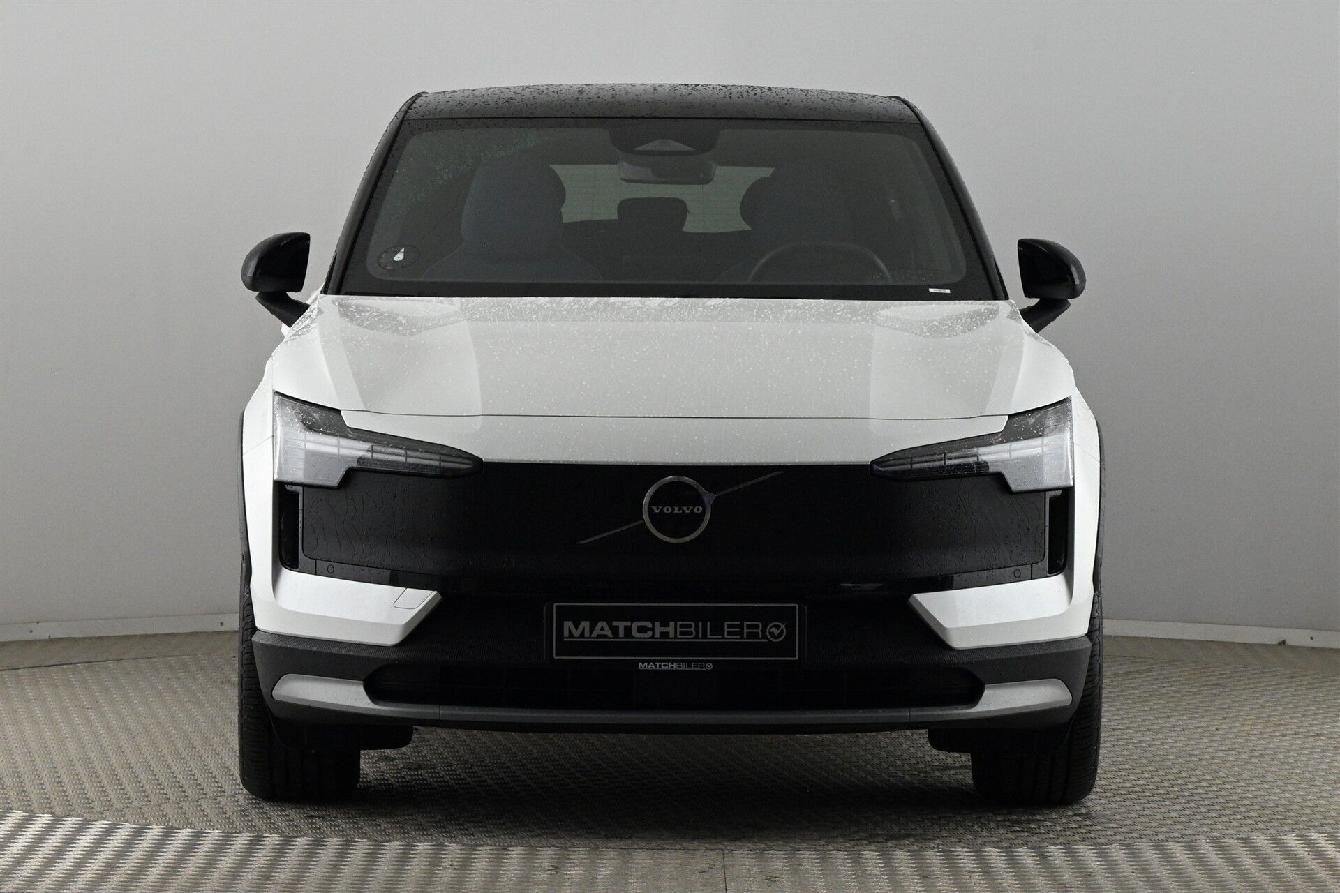 Hvid Volvo EX30 Cross Country fra 2025