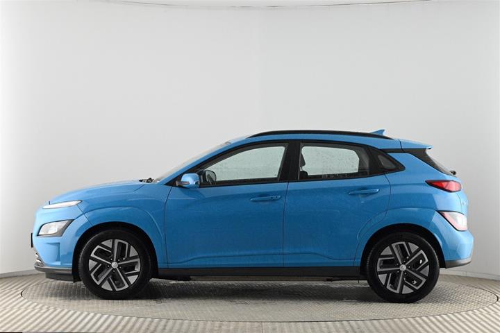 Blå Hyundai Kona fra 2021