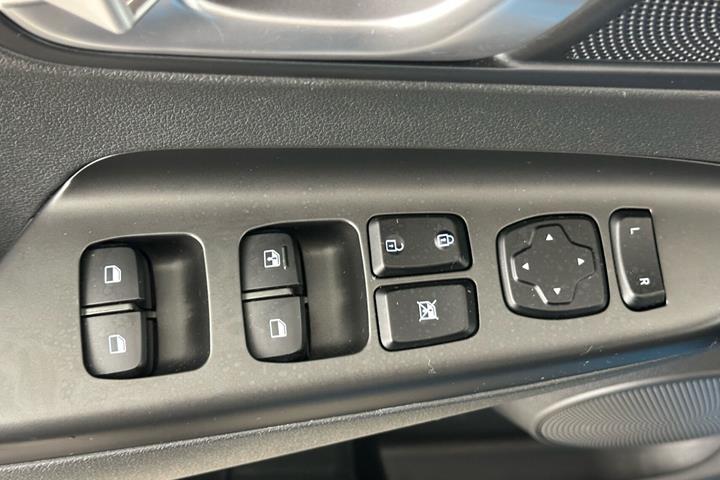Blå Hyundai Kona fra 2021