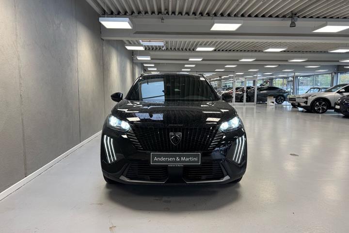 Sort Peugeot e-2008 fra 2025