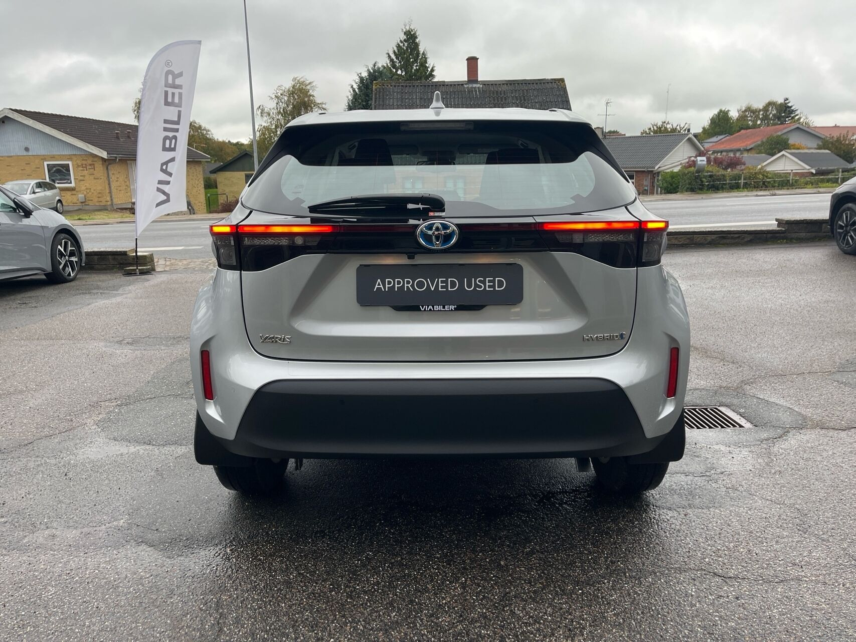 Sølv Toyota Yaris Cross fra 2022