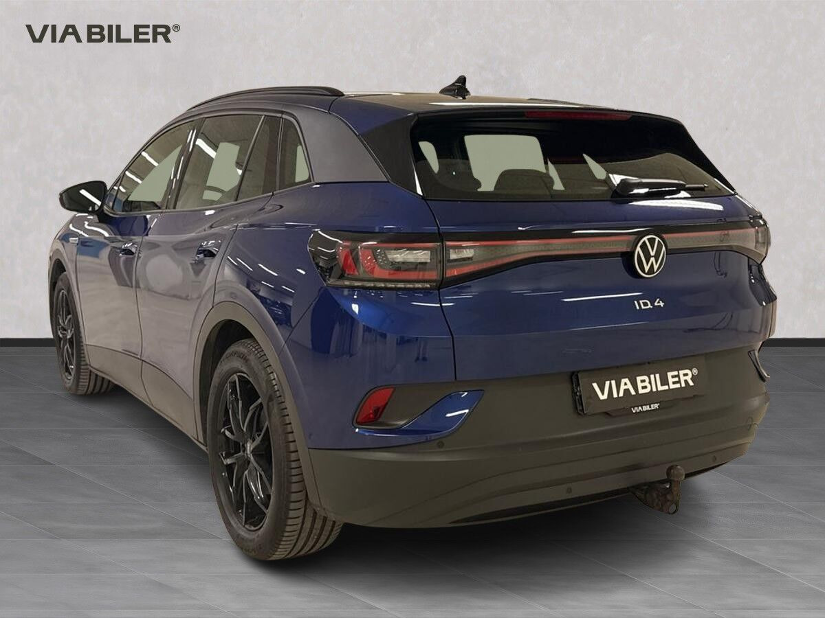 Blå VW ID.4 fra 2023