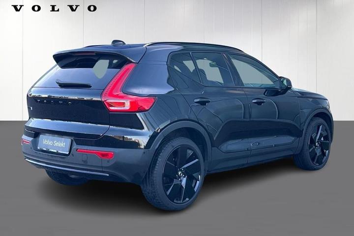 Sort Volvo EX40 fra 2026
