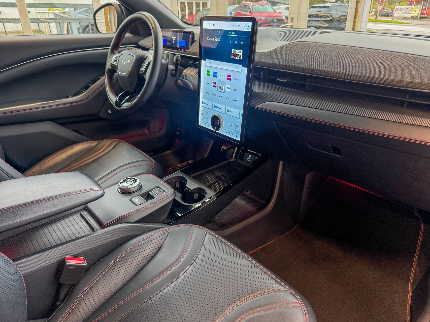 Sort Ford Mustang Mach-E fra 2024