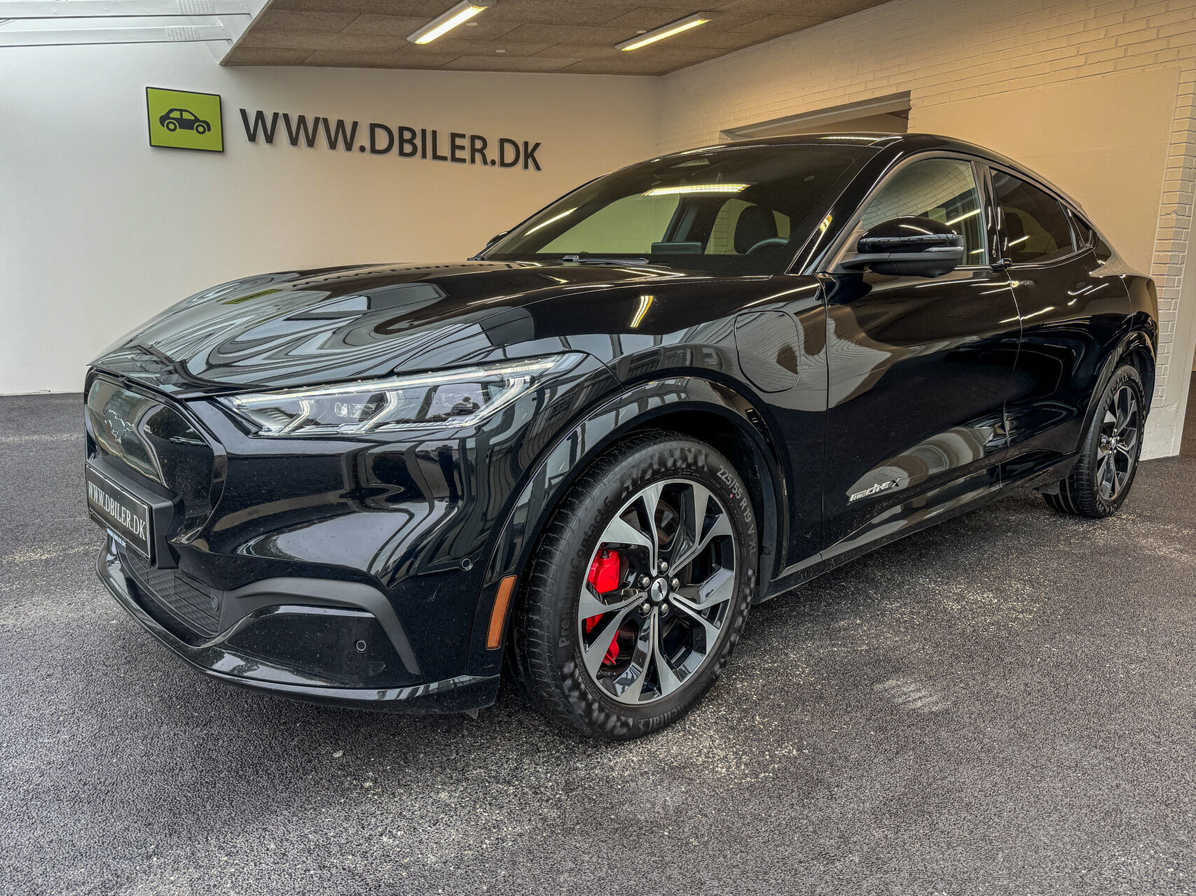 Sort Ford Mustang Mach-E fra 2024
