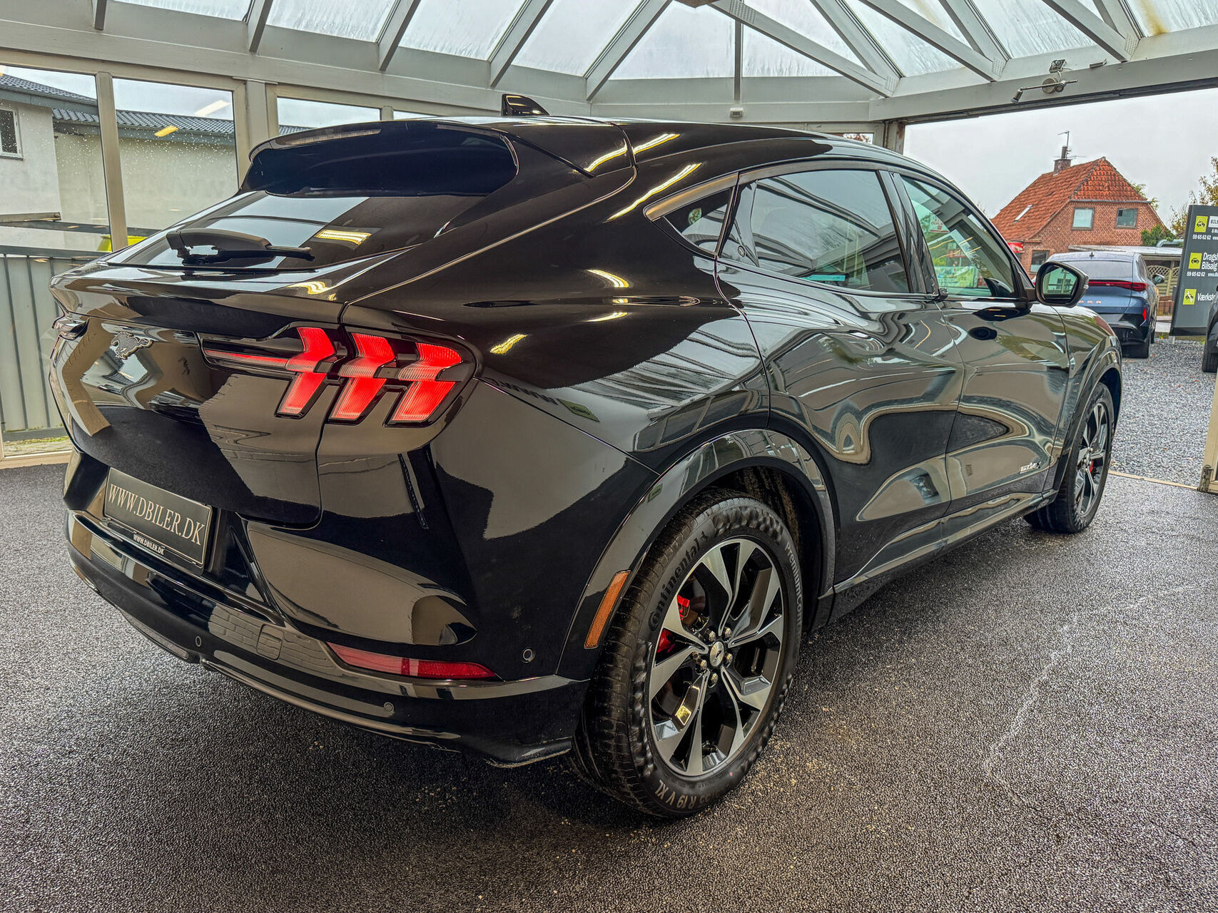 Sort Ford Mustang Mach-E fra 2024