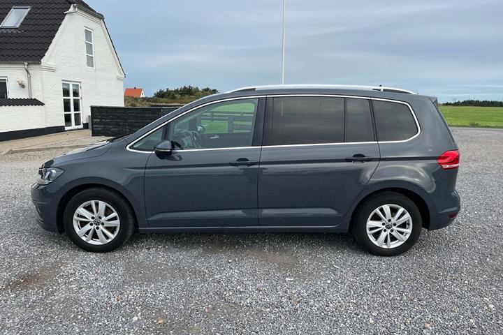 undefined VW Touran fra 2020