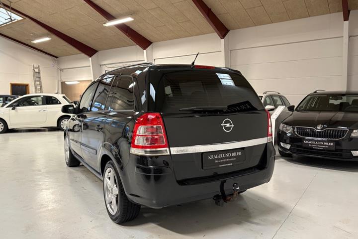 undefined Opel Zafira fra 2013