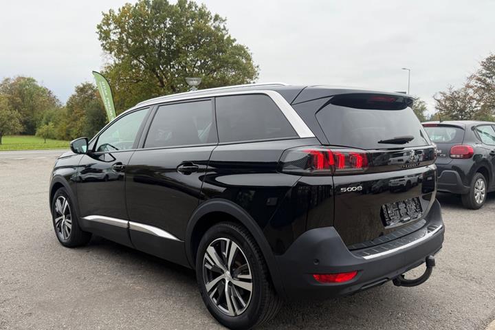 undefined Peugeot 5008 fra 2021