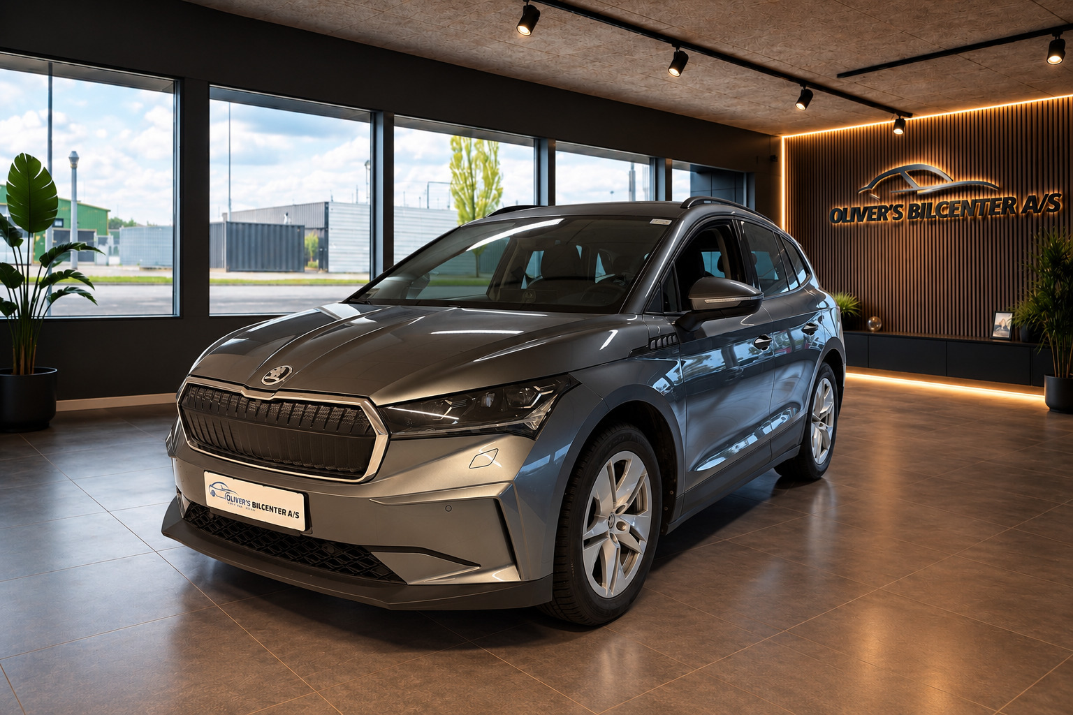 Grå Skoda Enyaq fra 2023