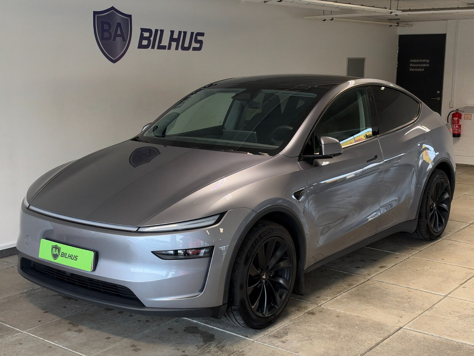Tesla Model Y Premium Long Range RWD