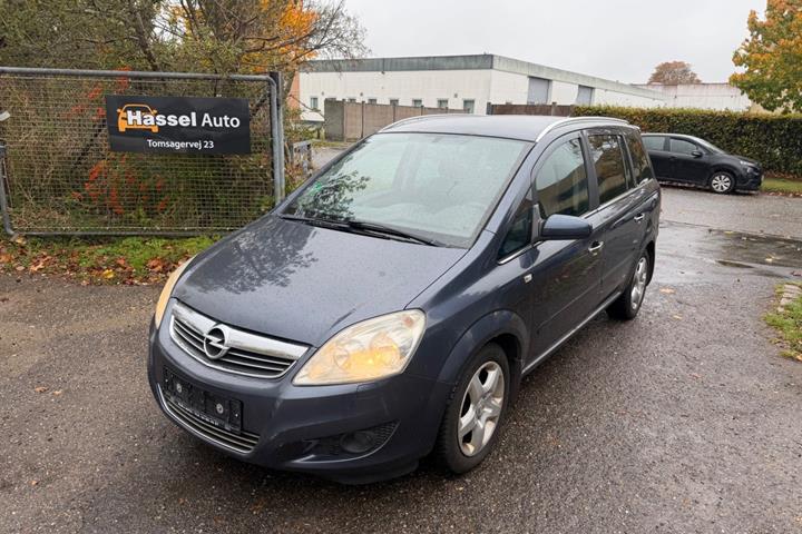 Grøn Opel Zafira fra 2008