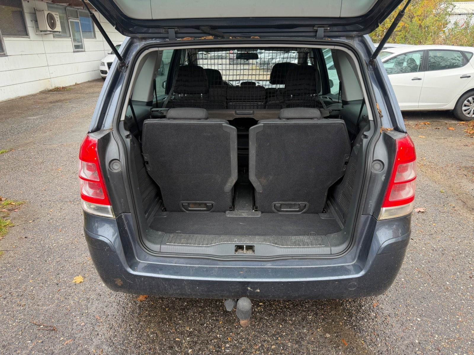 Grøn Opel Zafira fra 2008
