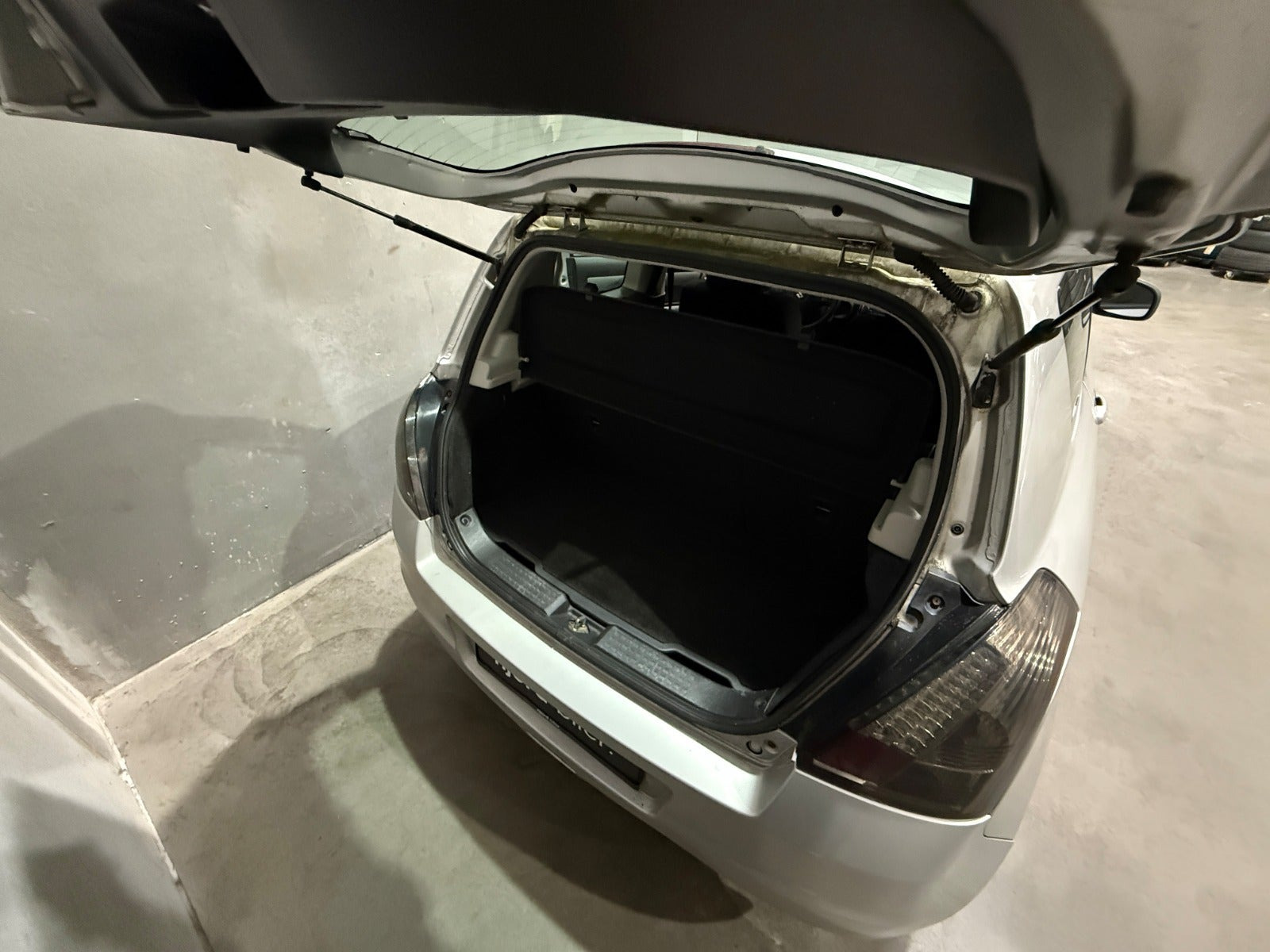 undefined Suzuki Swift fra 2009