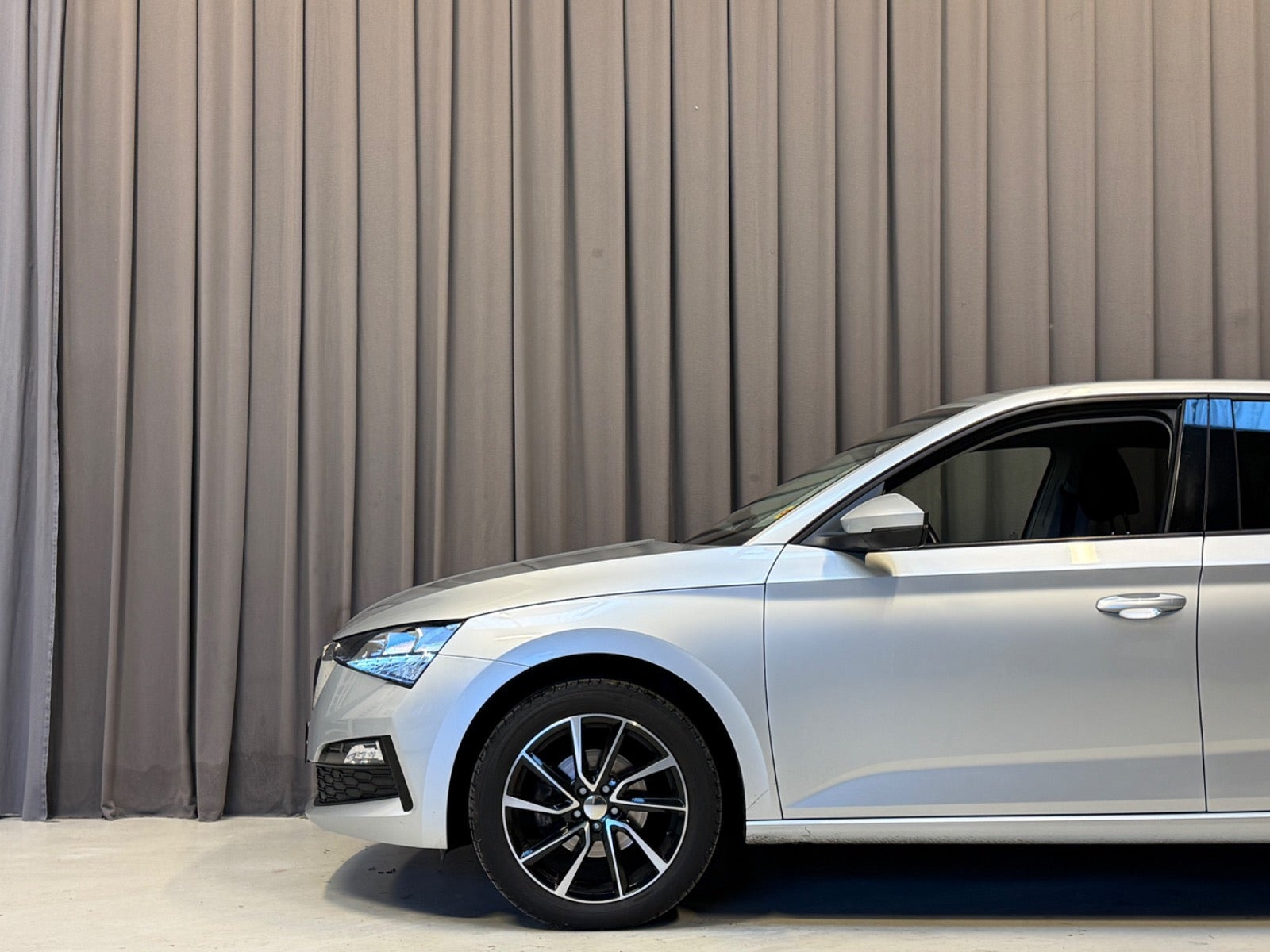 Sølv Skoda Scala fra 2021