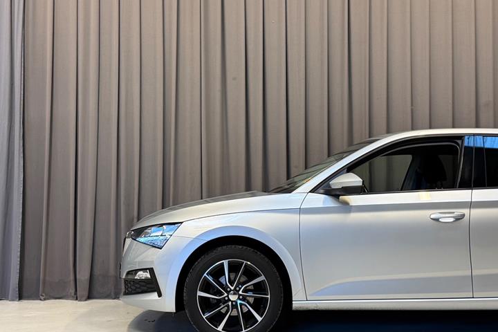 Sølv Skoda Scala fra 2021