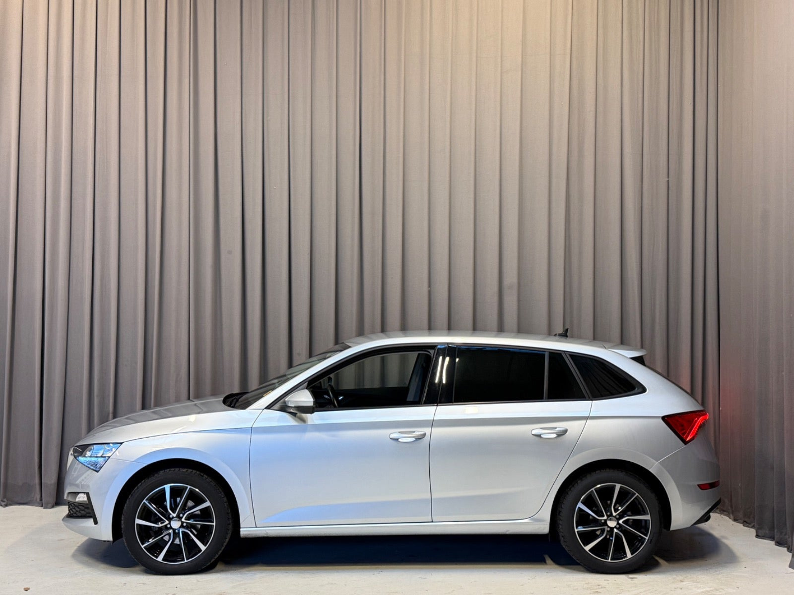 Sølv Skoda Scala fra 2021