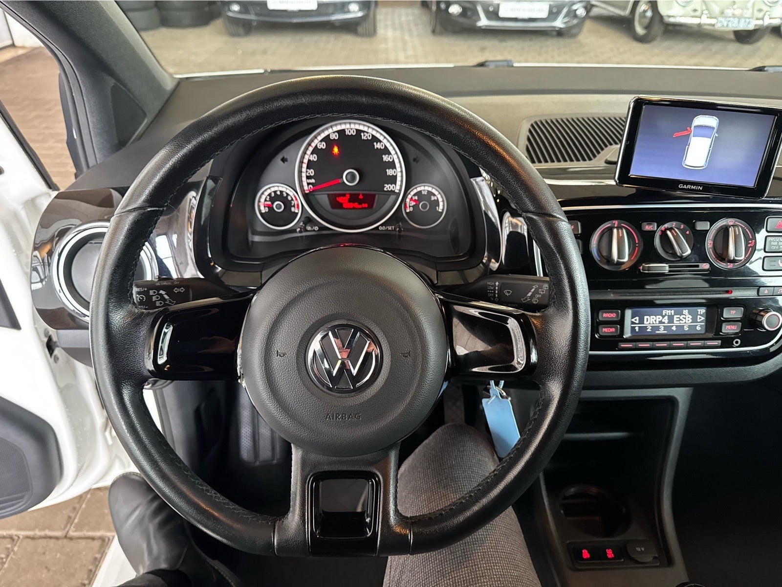 Hvid VW UP! fra 2016