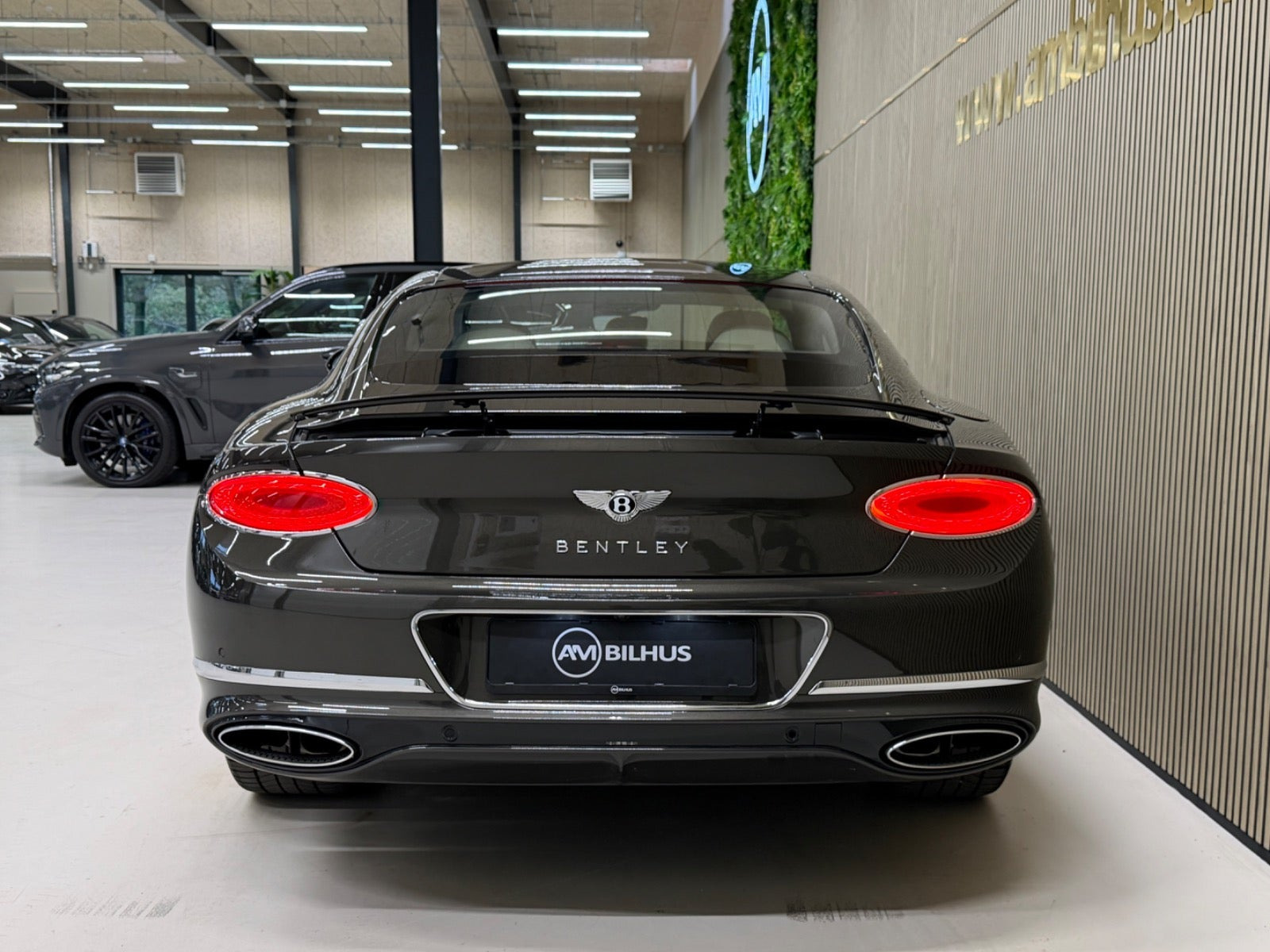 Brun Bentley Continental GT fra 2019