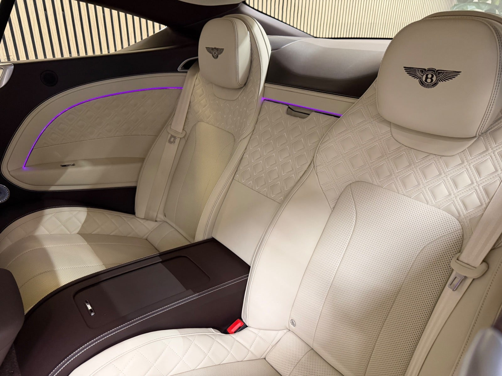 Brun Bentley Continental GT fra 2019