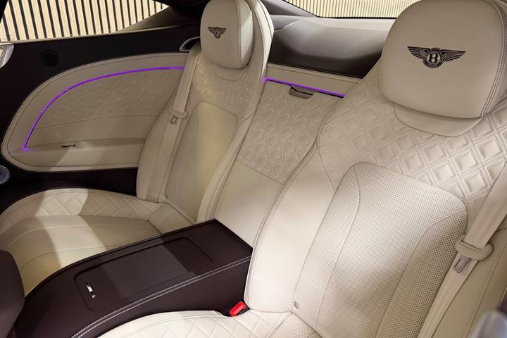 Brun Bentley Continental GT fra 2019