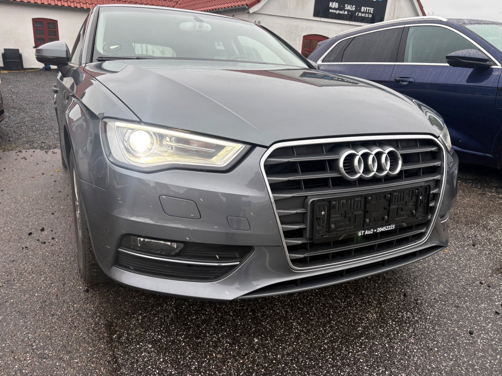 Grå Audi A3 fra 2015
