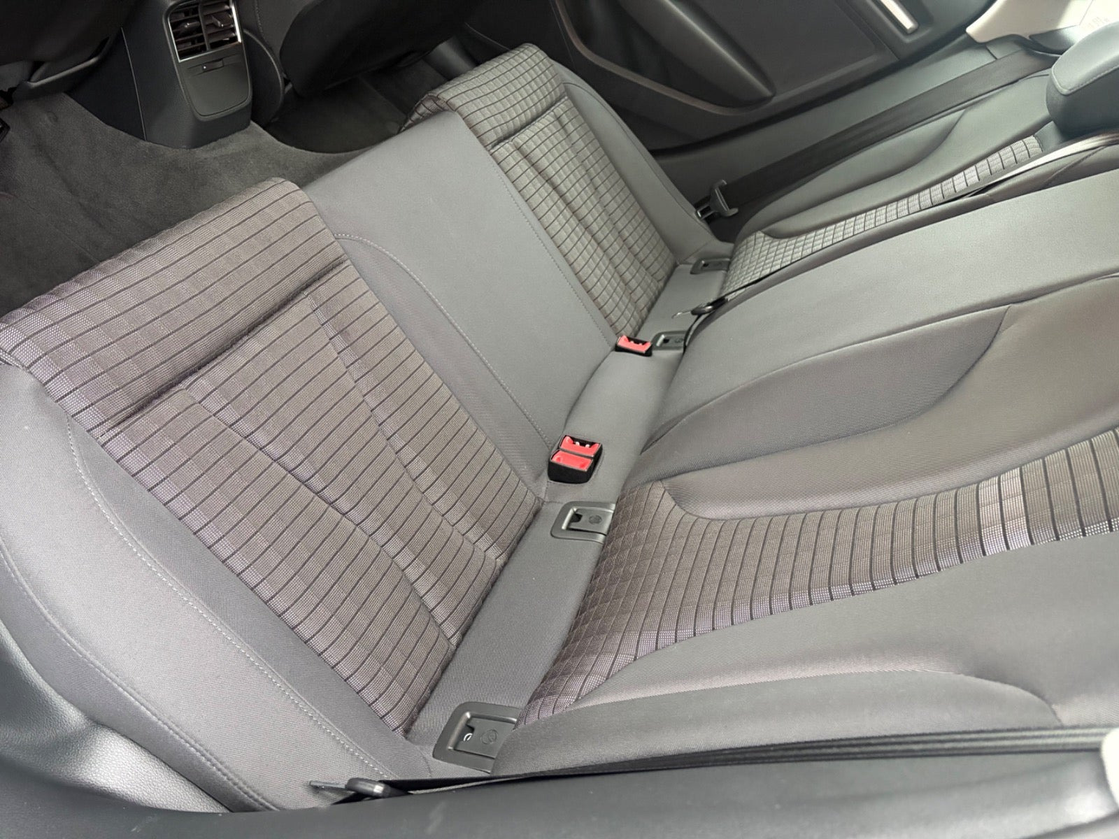 Grå Audi A3 fra 2015