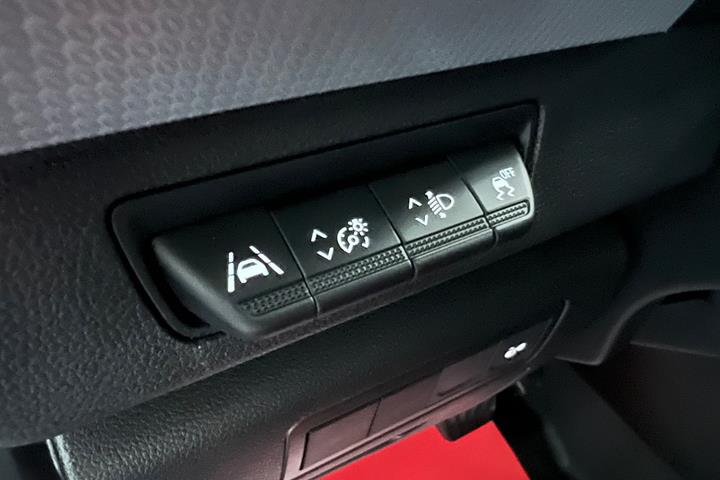 Grå Nissan Townstar fra 2024