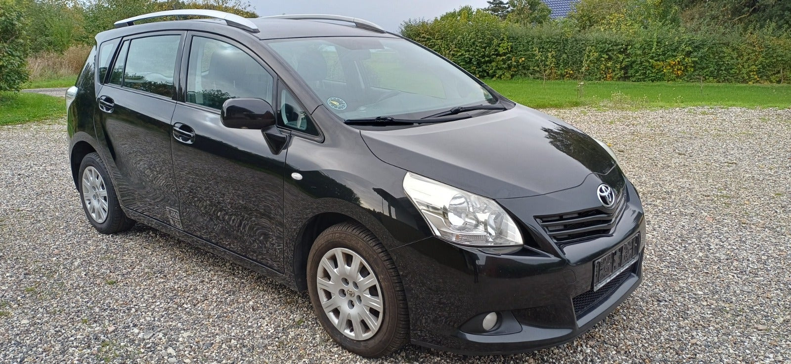 undefined Toyota Sportsvan fra 2011
