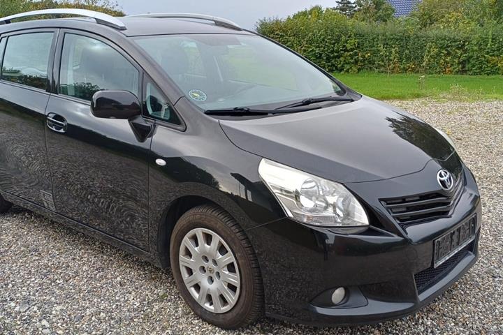 undefined Toyota Sportsvan fra 2011
