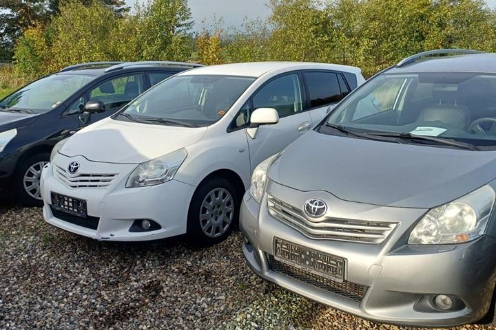 undefined Toyota Sportsvan fra 2011