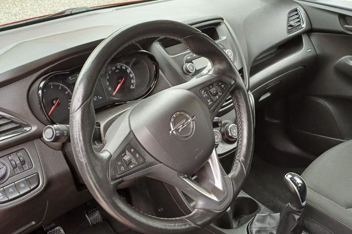 Rød Opel Karl fra 2017