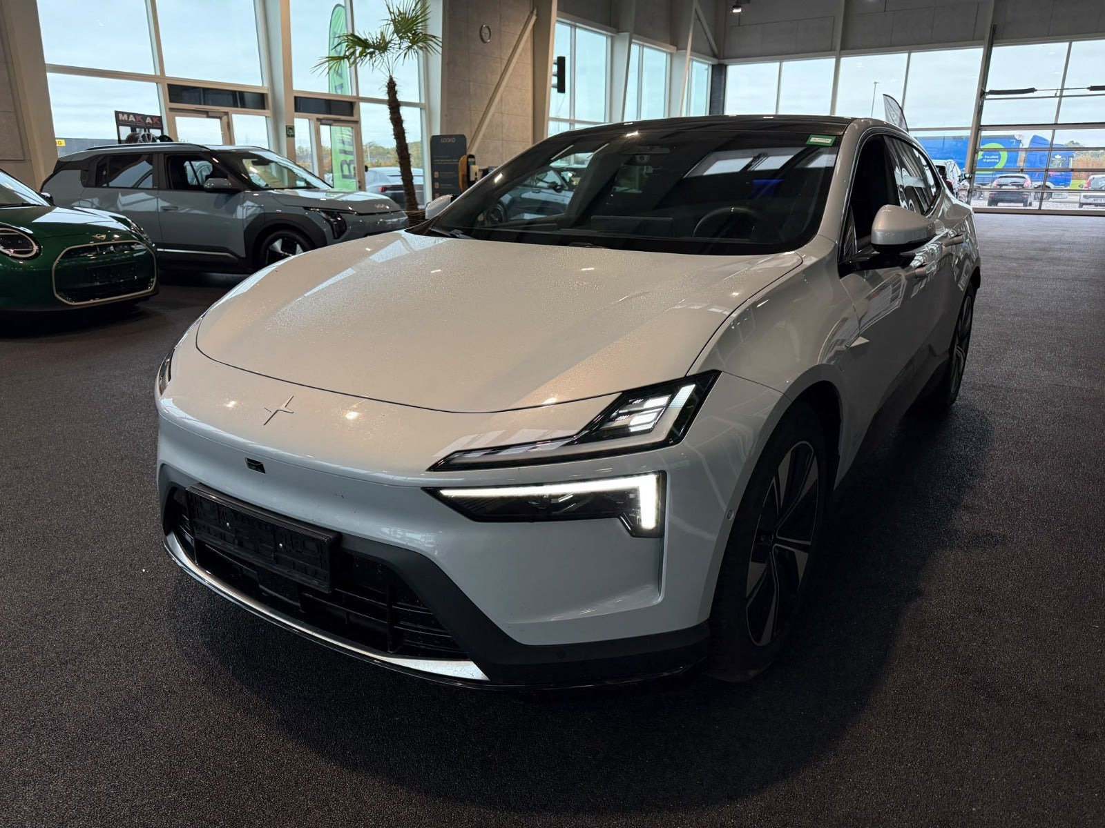 Sølv Polestar 4 fra 2026