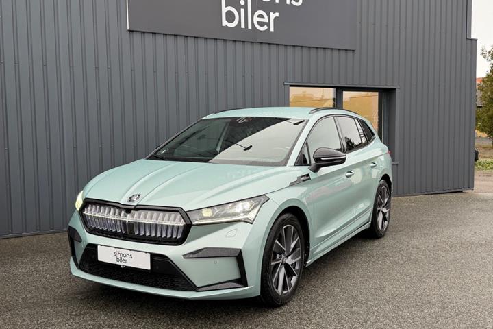 Grøn Skoda Enyaq fra 2023