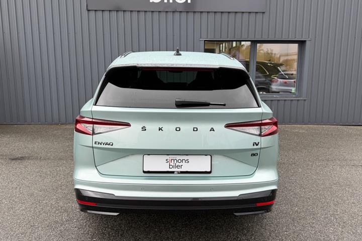 Grøn Skoda Enyaq fra 2023