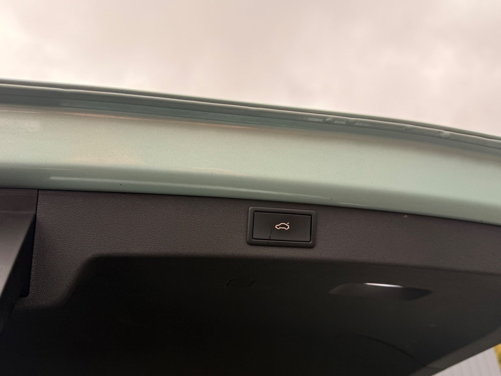 Grøn Skoda Enyaq fra 2023