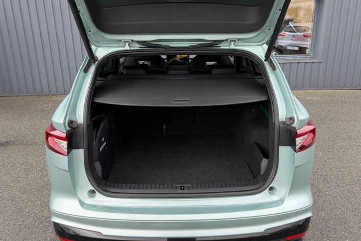 Grøn Skoda Enyaq fra 2023