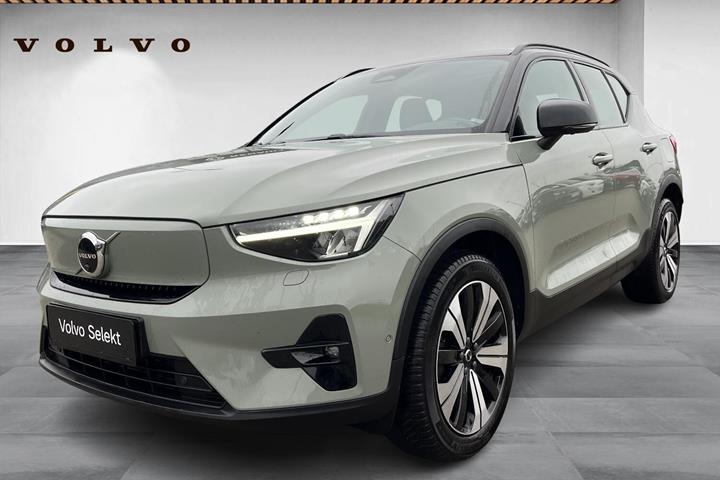 Grøn Volvo XC40 fra 2023