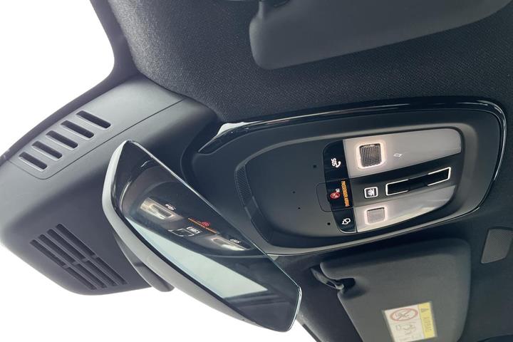 Grøn Volvo XC40 fra 2023