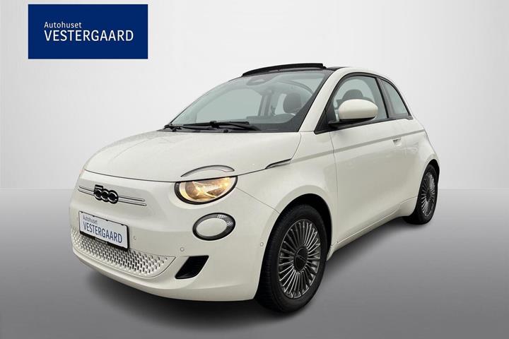 Hvid Fiat 500e fra 2023