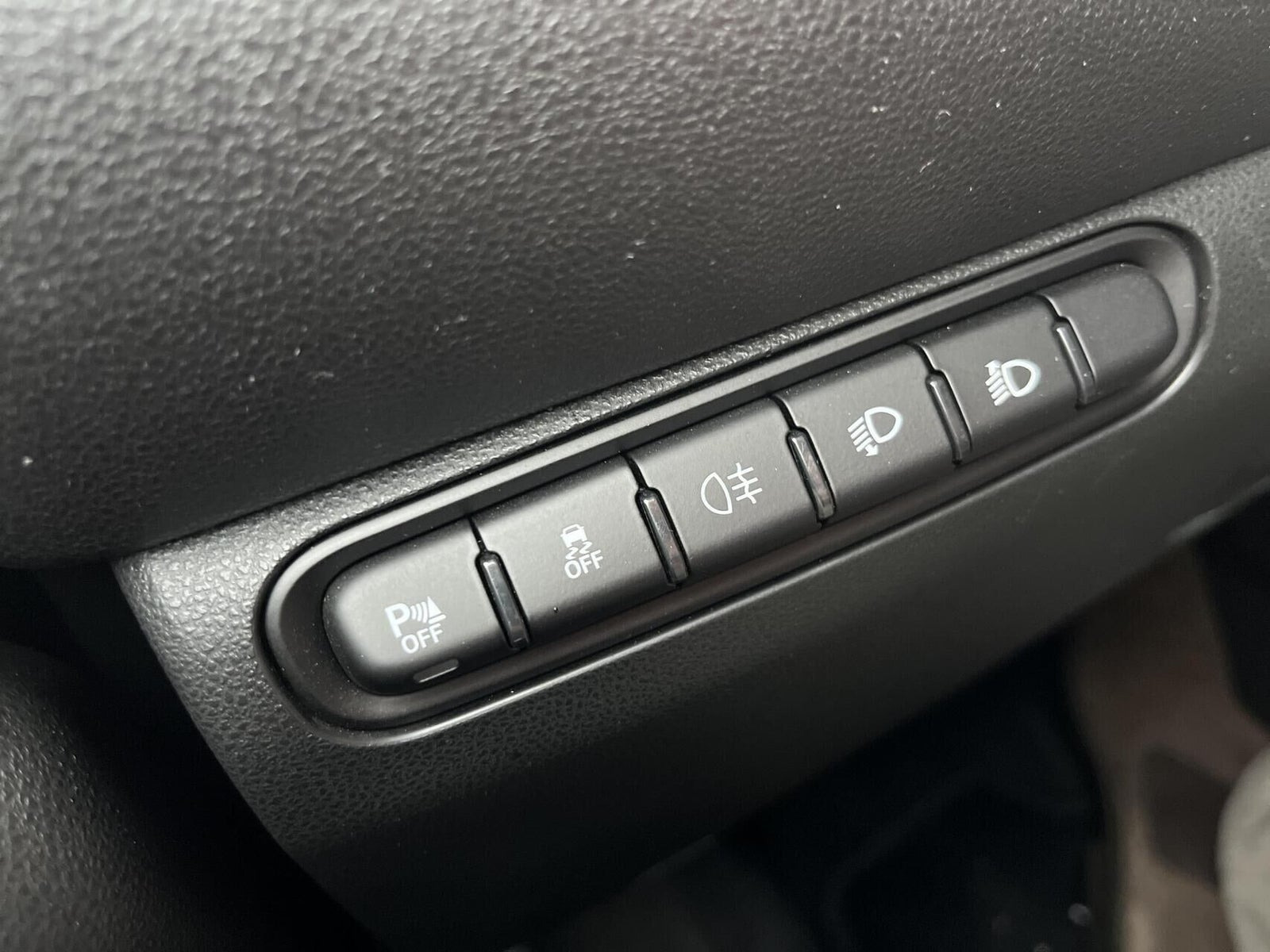 Hvid Fiat 500e fra 2023