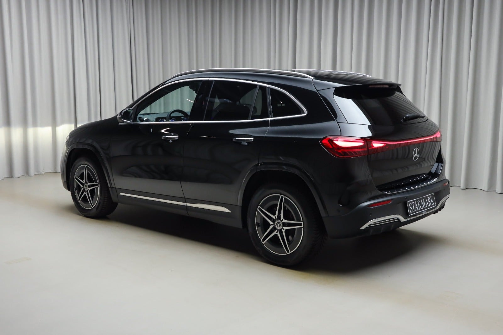 Sort Mercedes EQA250+ fra 2026