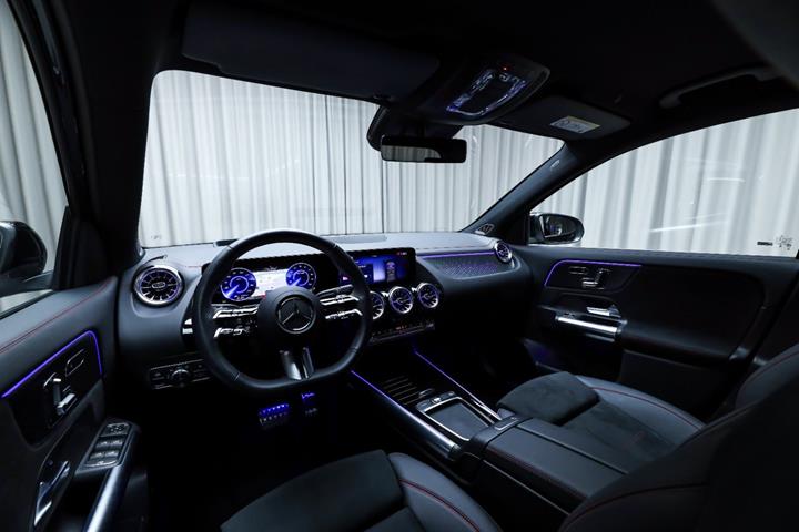 Sort Mercedes EQA250+ fra 2026